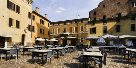 Piazza Broletto