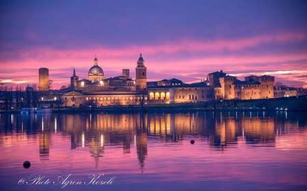 Mantua: Sunset Boat Tour among Lakes and Nature with Guide Onboard