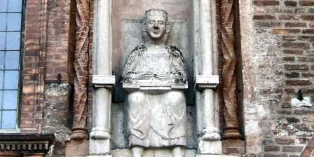 Virgil's Shrine